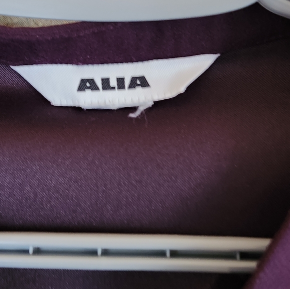 EUC Alia Button Up Blazer - Picture 6 of 6